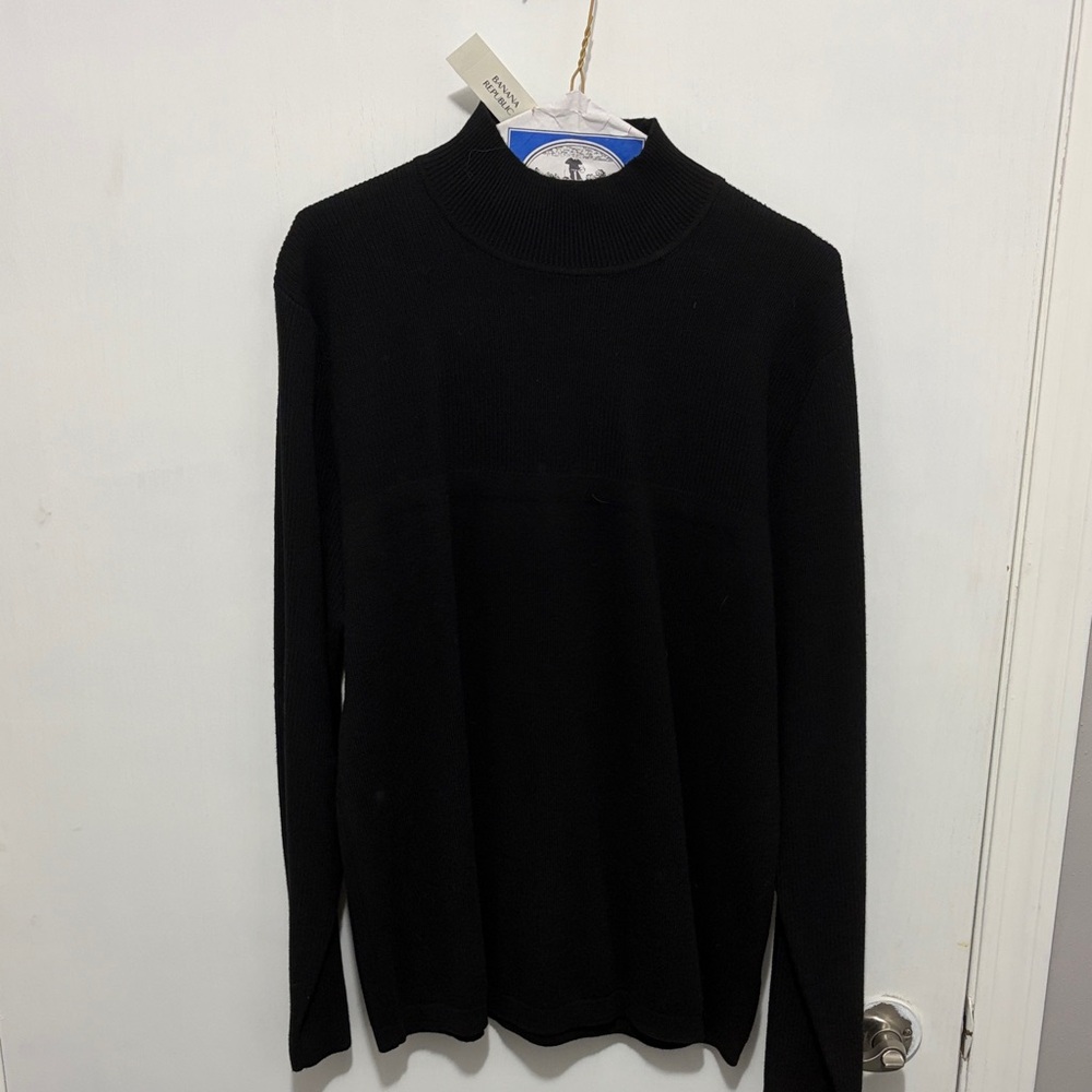 Banana Republic Men's Black Turtleneck Sweater